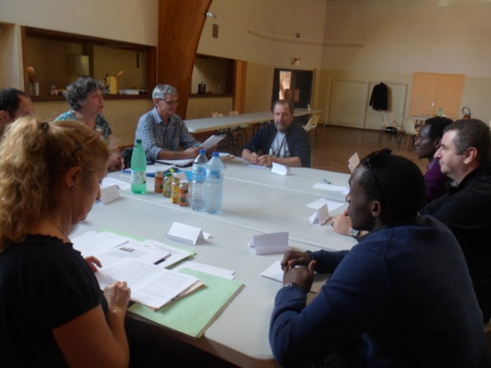 Comment mettre en œuvre nos  actions pour qu’elles soient en adéquation avec les désirs, le potentiel et les besoins des habitants et des autorités de Bwira et qu’elles contribuent au développement des liens entre nous et eux ? 